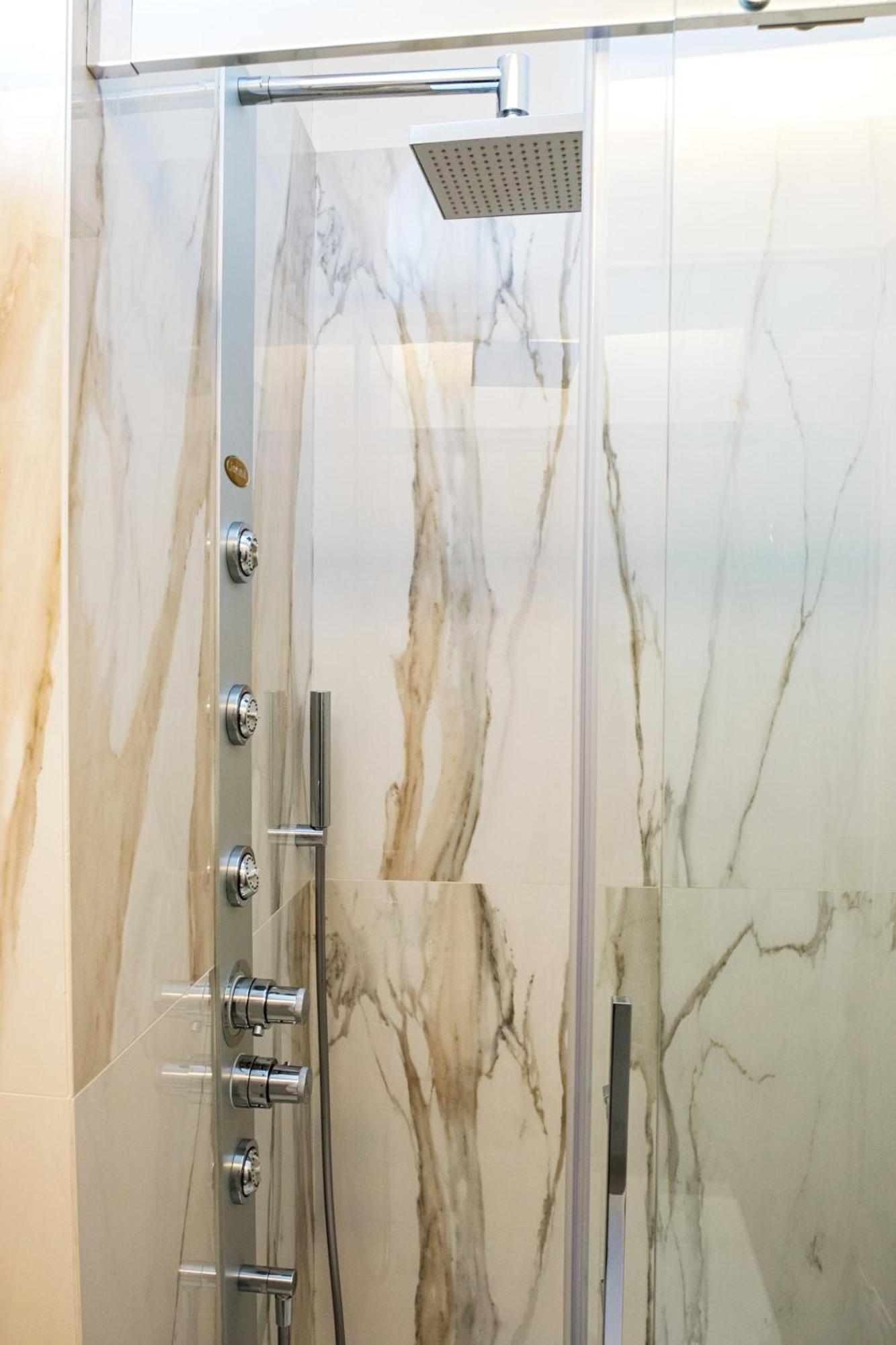 Manzoni 44 Suite Milan Exterior photo